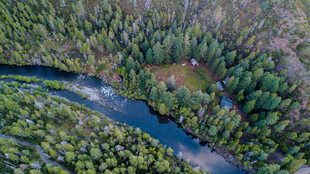 overhead view of the off grid california cabin displaying how it is really isolated in nature
