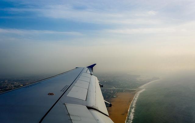 5 Things To Know About Airports Of The Future | What to know about the future of airports | Best technology to use at airports | Airport travel tips 