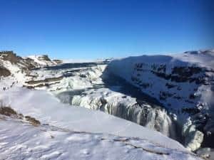 7 Tips For Visiting Iceland On A Budget | How To Visit Iceland On A Budget | Iceland Travel Tips | Follow 'Me Away Travel Blog