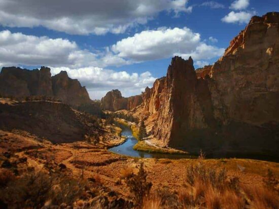 xperience The Painted Hills And Smith Rock For A Change Of Climate