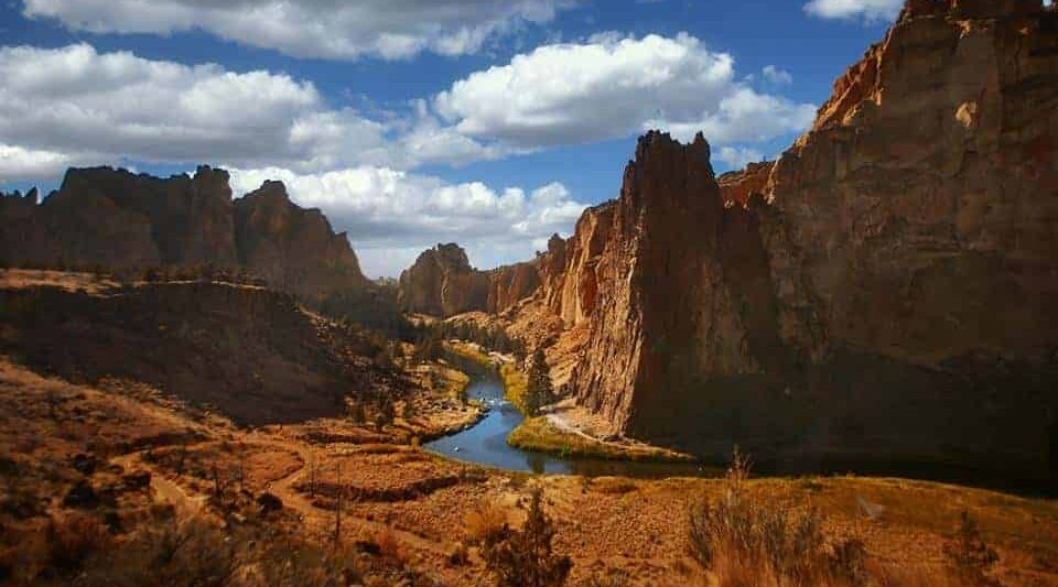 xperience The Painted Hills And Smith Rock For A Change Of Climate