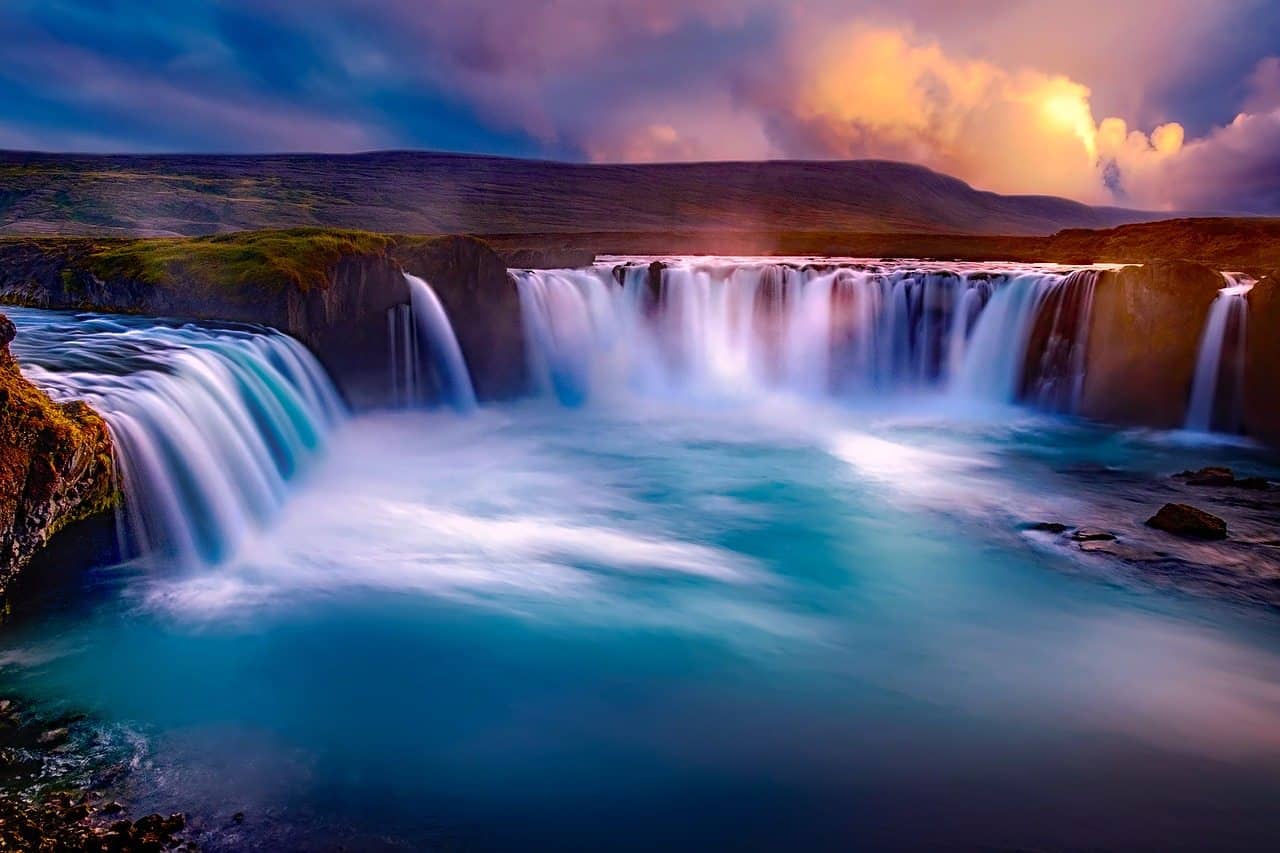 see godafoss in iceland on a budget
