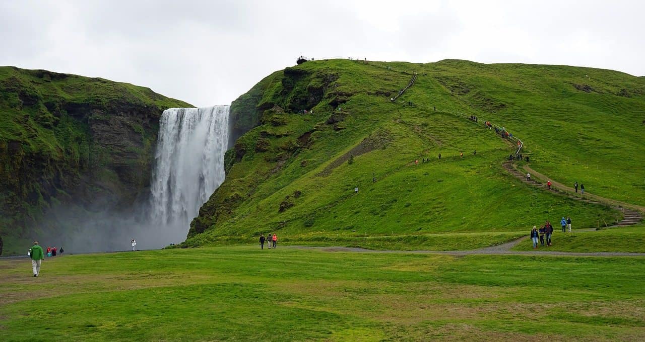5 Best Easy Hikes In Iceland That Will Blow Your Mind