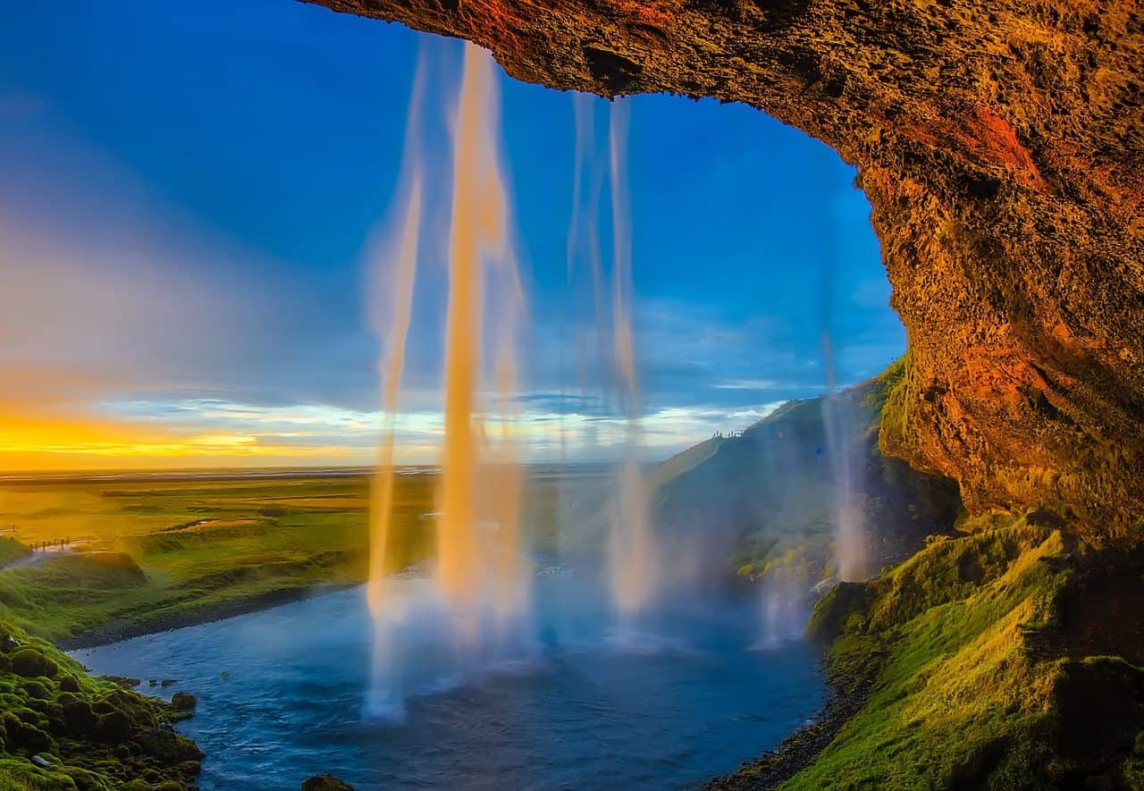 25 Iceland Photography Locations That Will Blow Your Mind