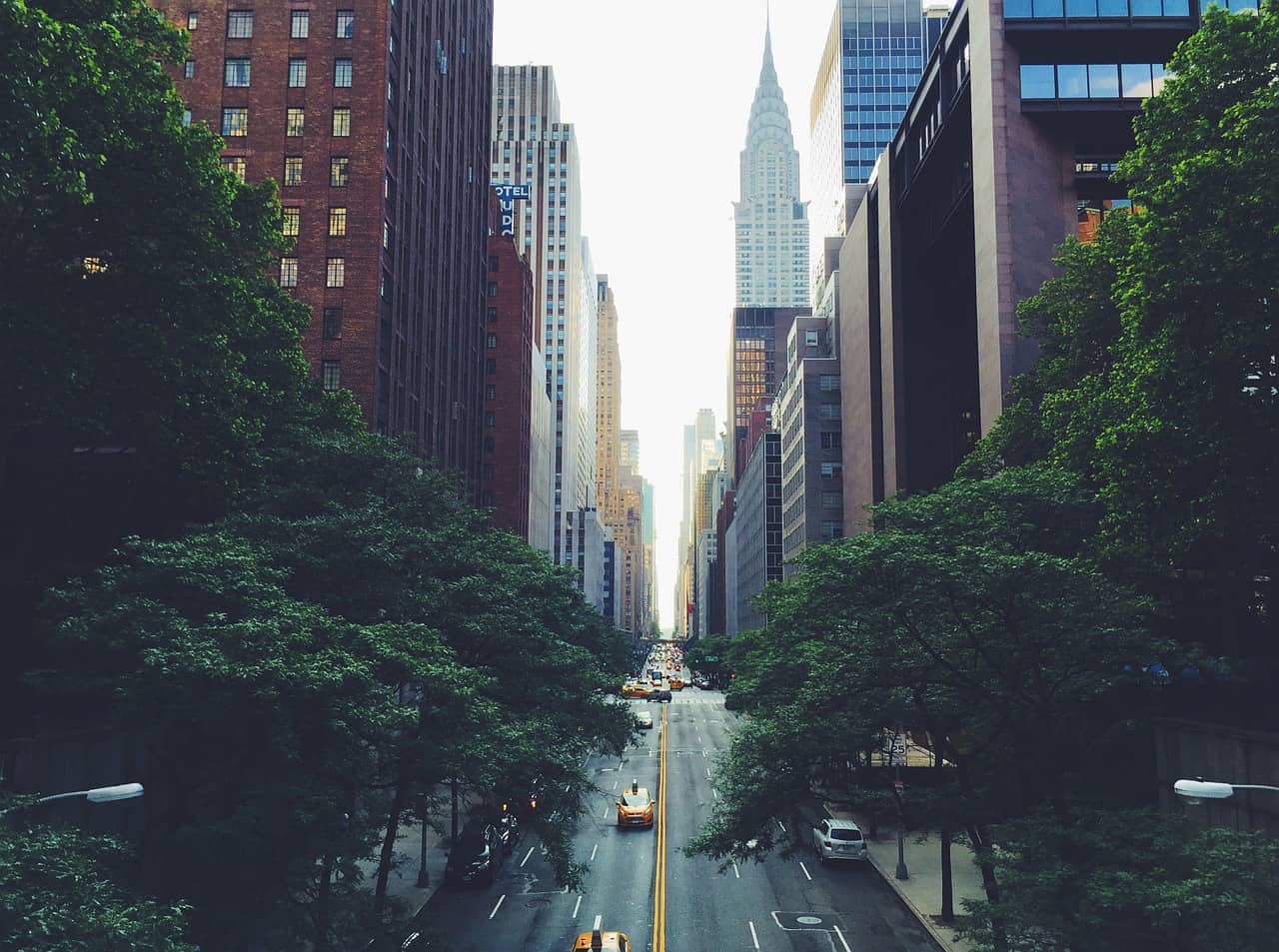 best NYC photography locations and how to find them | tudor city bridge in NYC | instagram locations in nyc