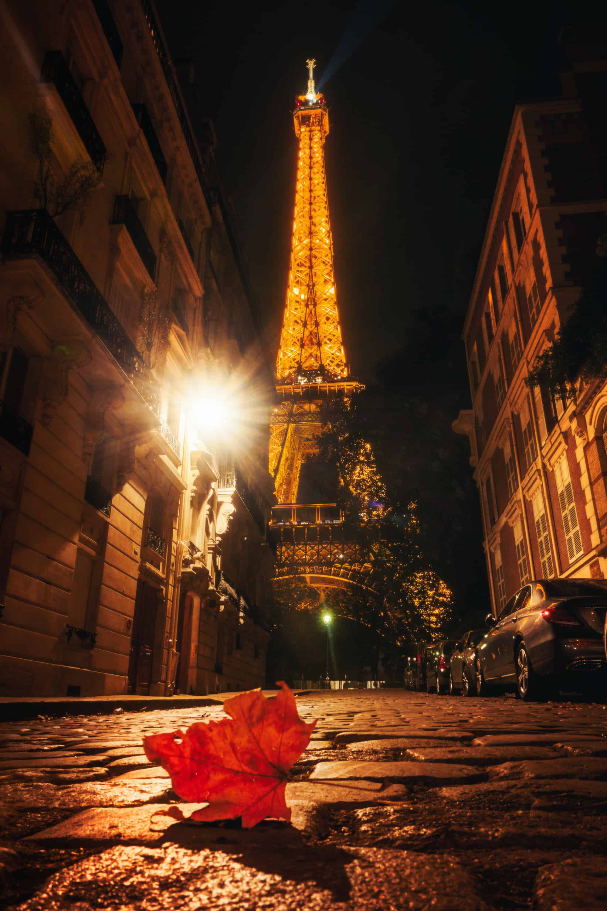 Eiffel tower photography location in Paris 