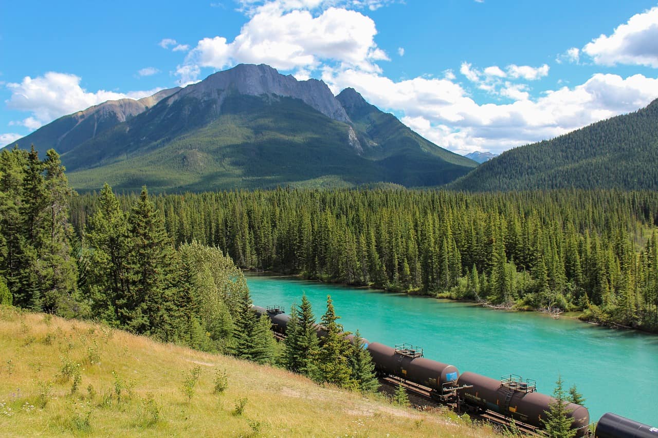 Safety tips for the train across Canada