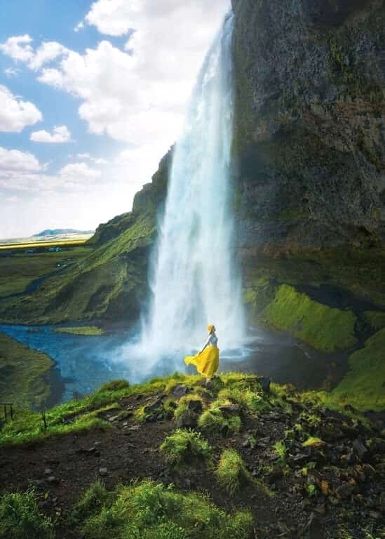 Travel photography tips on posing and photo set up | Iceland waterfall