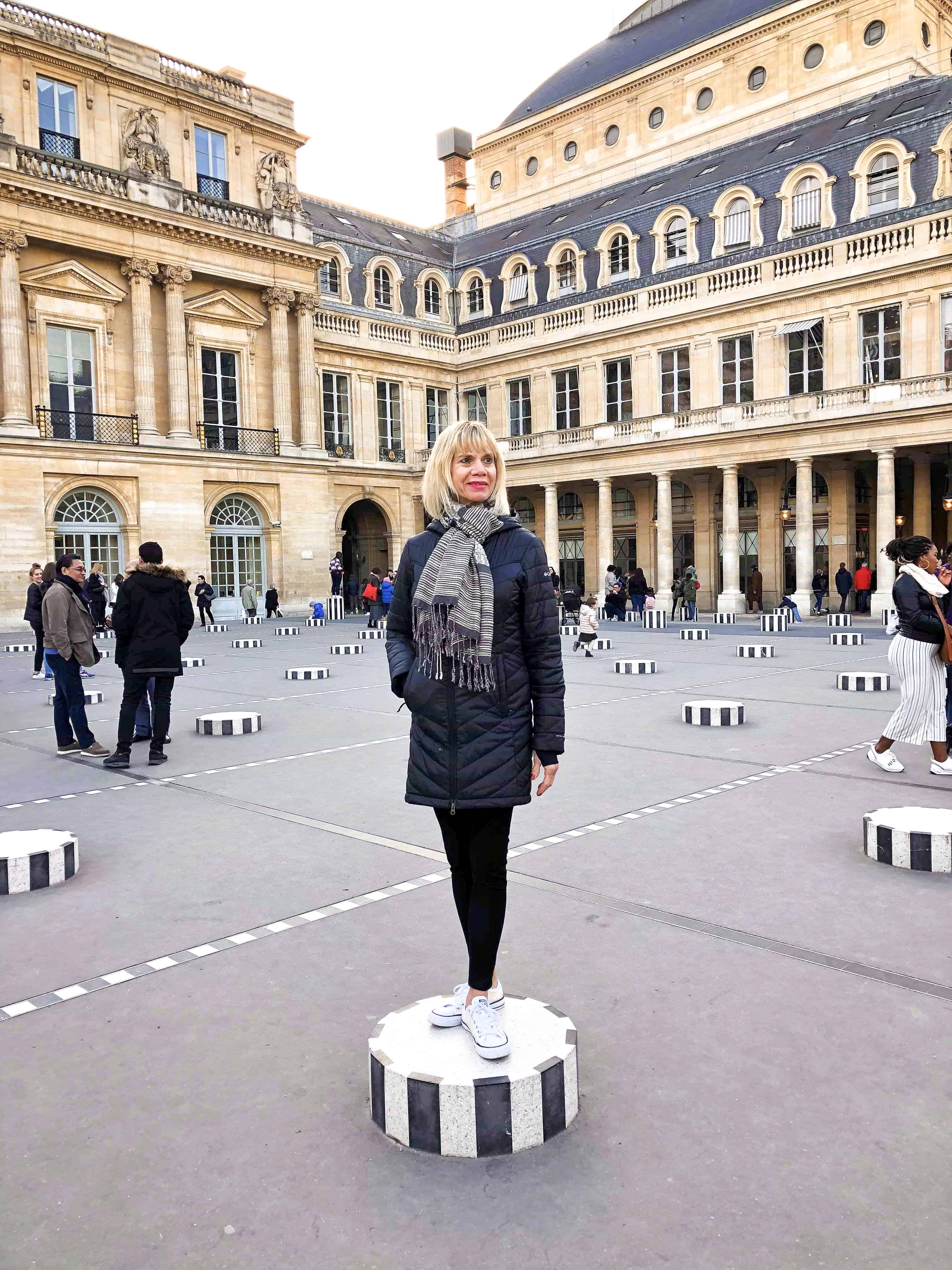 Posing tips for Instagram travel photos