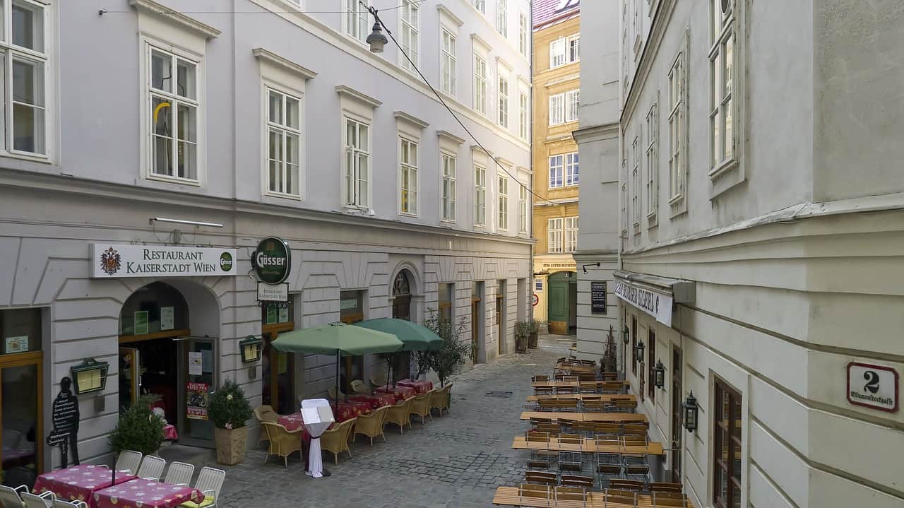 Stop at a cafe for a bite to eat before your Opera in Vienna 