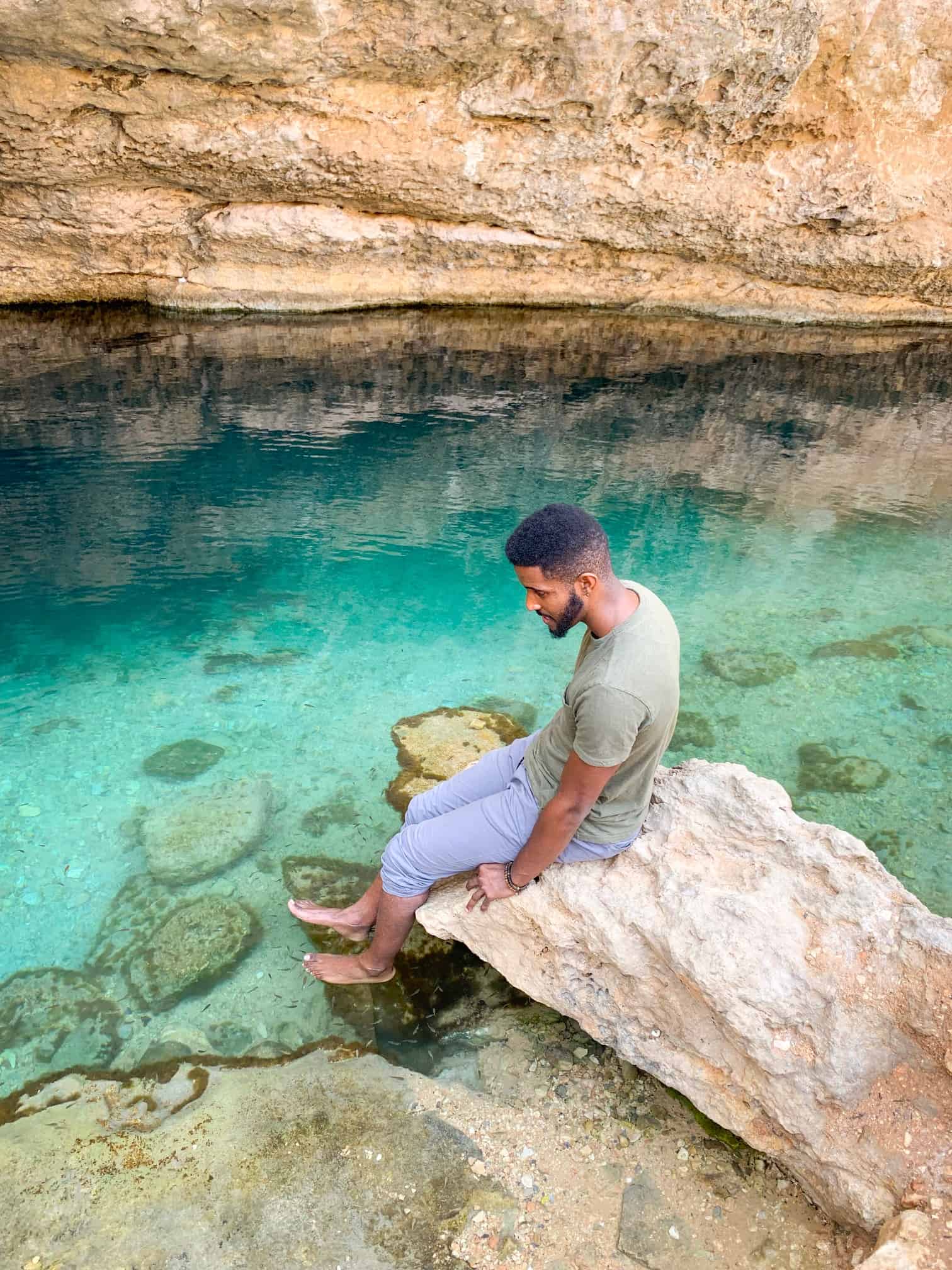 Get A Spa Treatment At Bimmah Sinkhole For One Of The Best Free Things To Do In Oman 