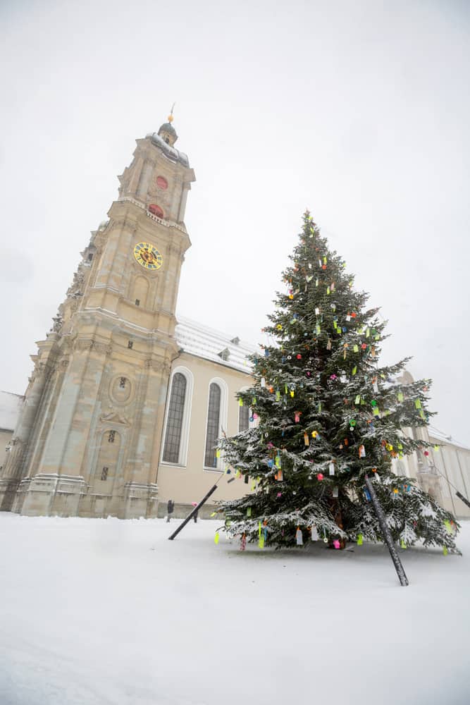 One of the most enchanting Christmas markets in Switzerland is the St. Gallen Christmas market