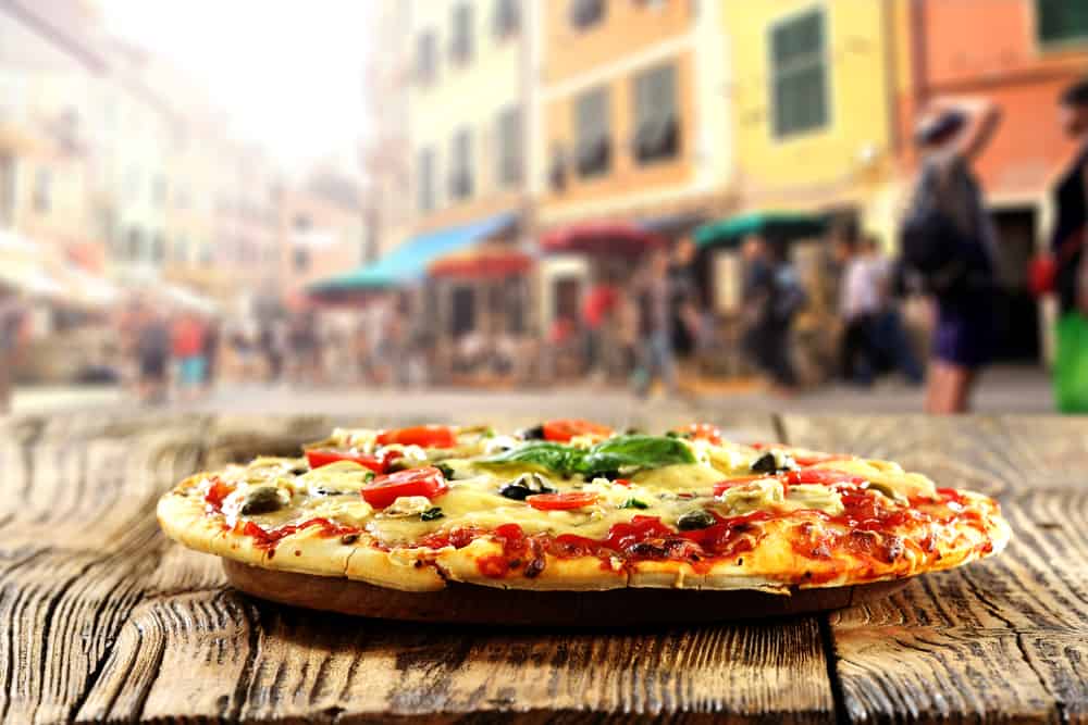 Pizzeria Santarpia is a must if you are spending one day in Florence. Enjoy the traditional and organic pizza!