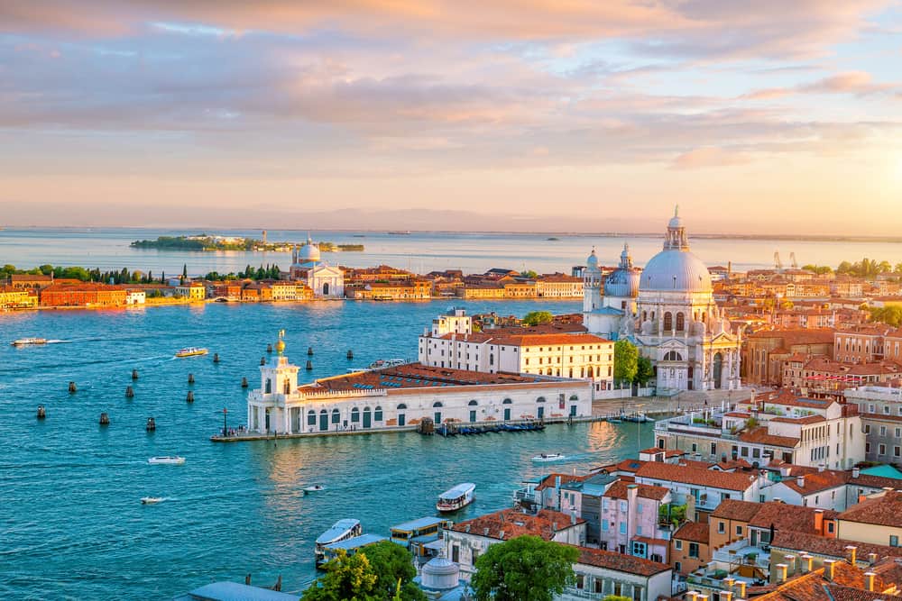 you will have so much fun during one day in venice