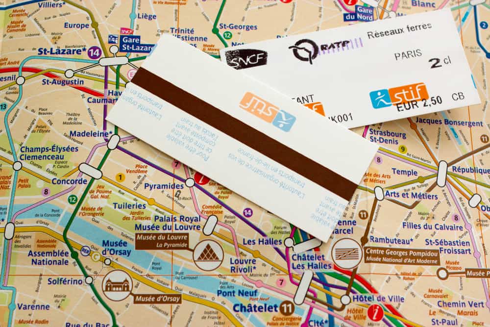 don't get the wrong Paris metro ticket or you will lose money
