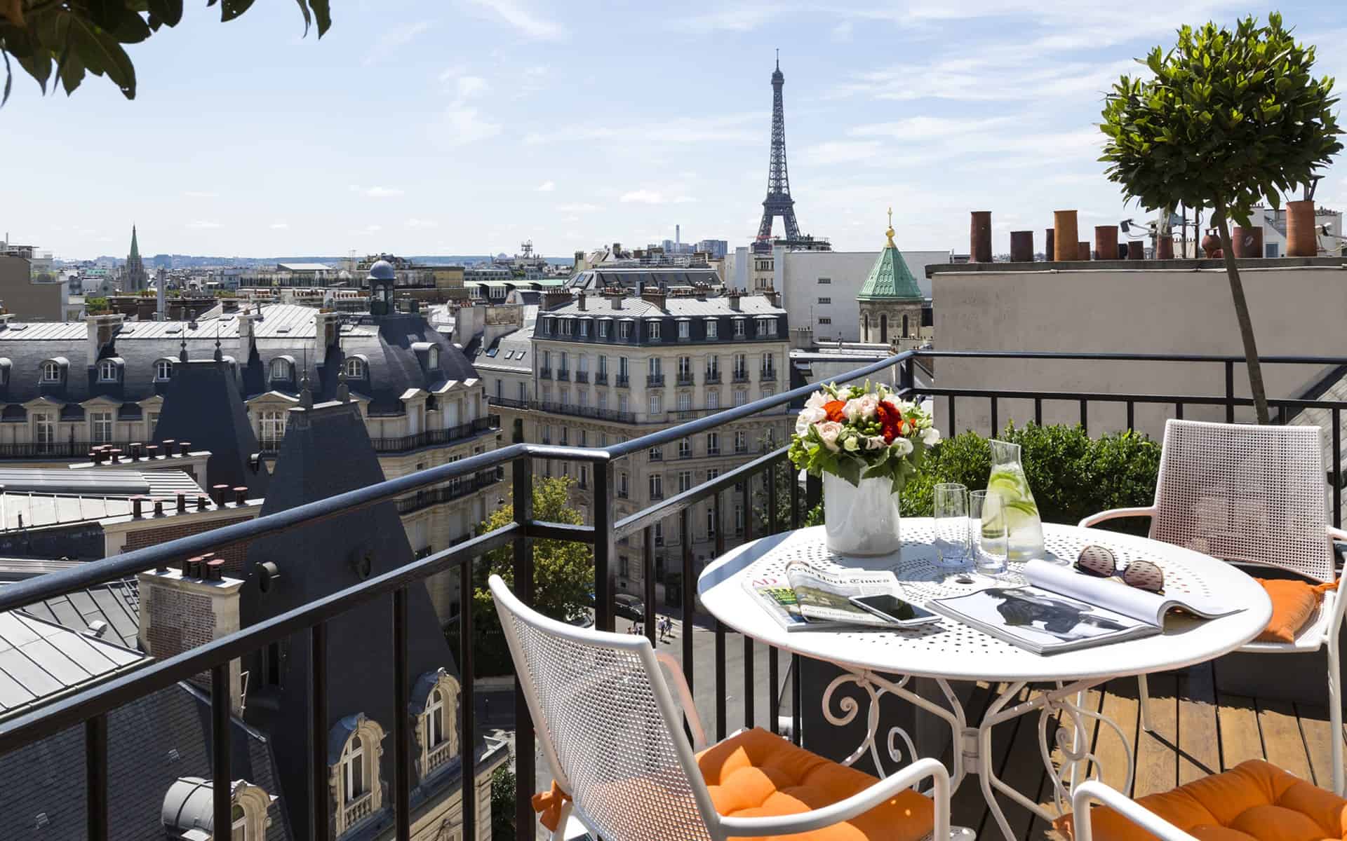 Hôtel San Régis is one of the hotels in Paris with Eiffel Tower Views and is in an mansion 