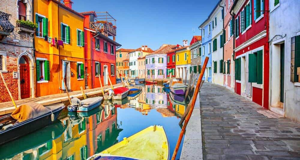 burano is the place to go spending oned ay in venice if you want to see some color
