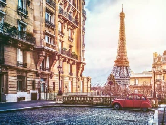 We hope you enjoy this article about beautiful places in Paris!