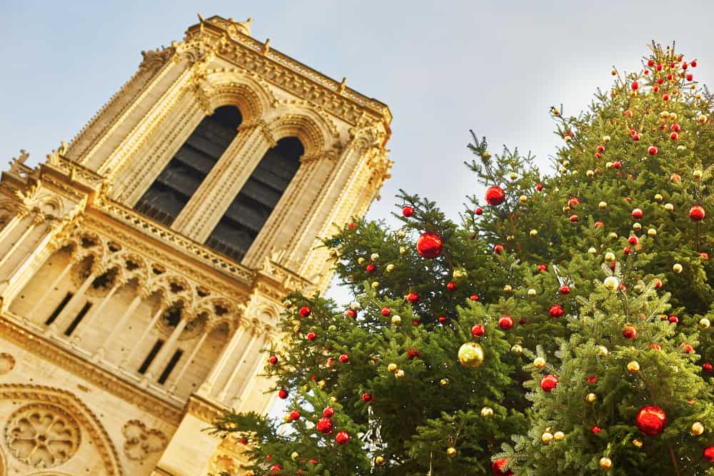 Mass is and important part of christmas in paris