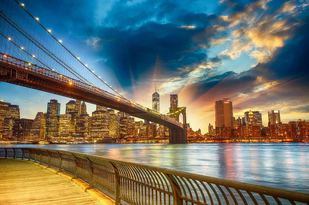 A view of the Brooklyn Bridge and Manhattan skyline. See New York in a day!