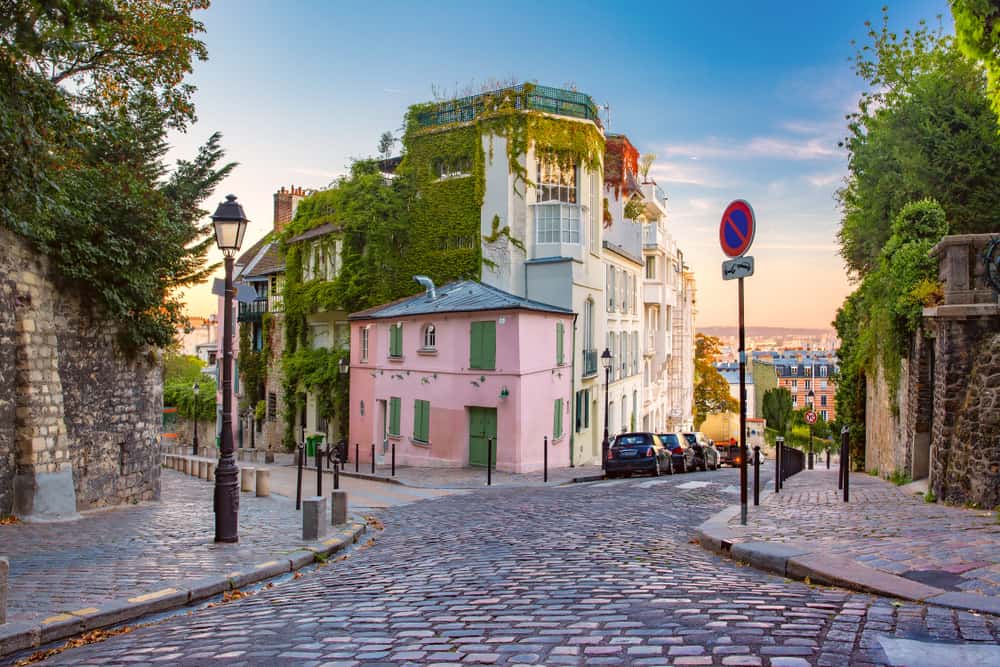 la maison rose french cafe at sunset