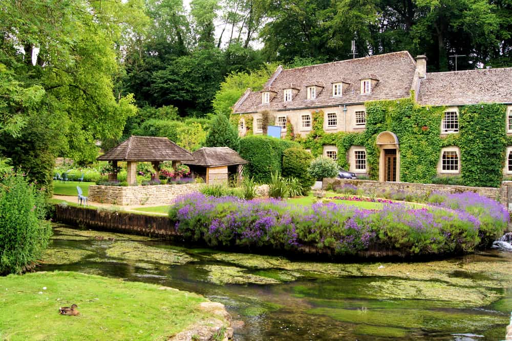 Cotswolds Villages are great to visit in spring when everything is in full bloom! Those gardens are gorgeous. 
