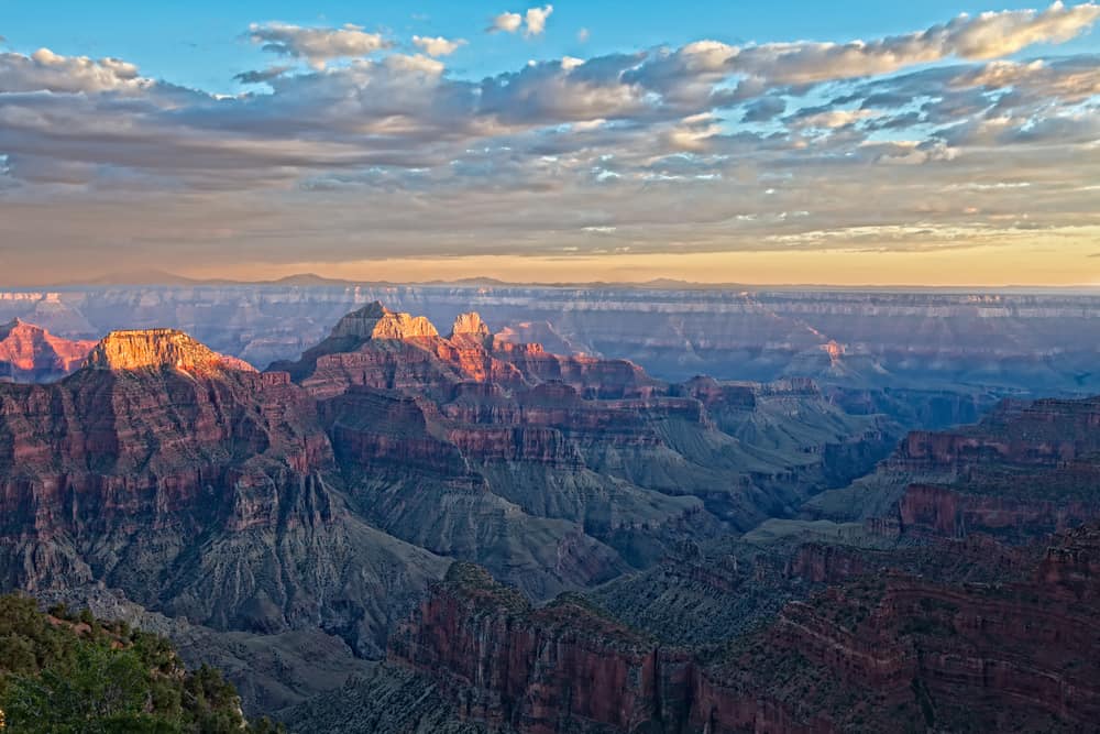 the Transept Trail is one of the best connector Grand Canyon hikes