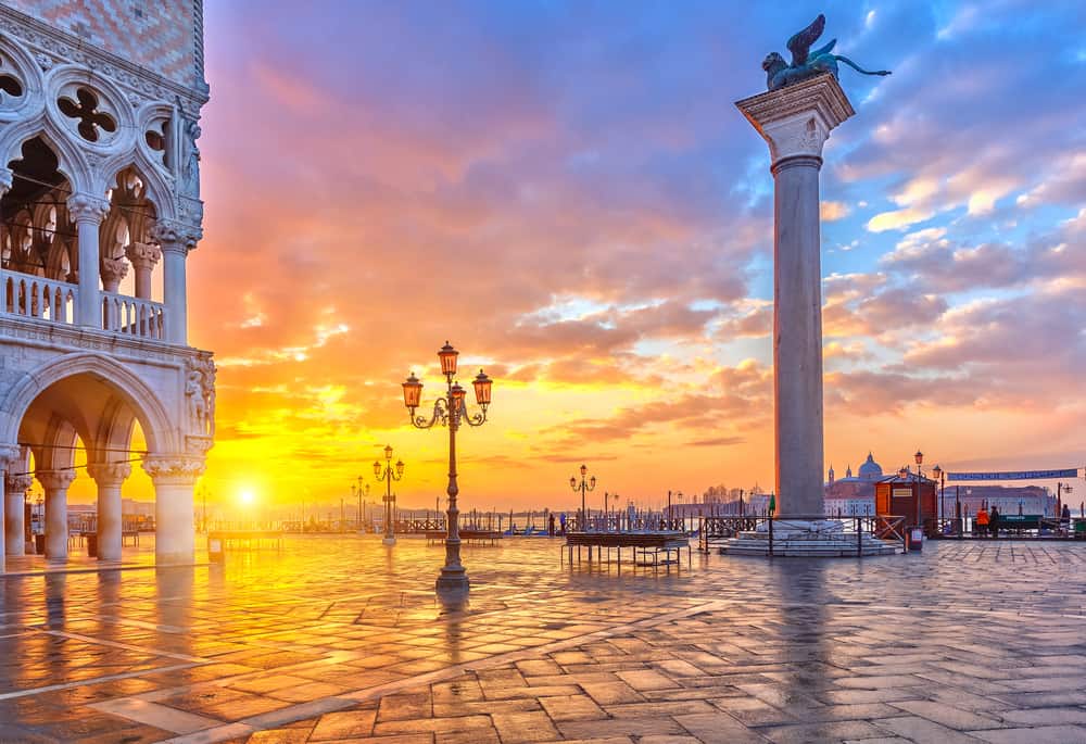 Sunset in San Marco, a beautiful choice of where to stay in Venice!