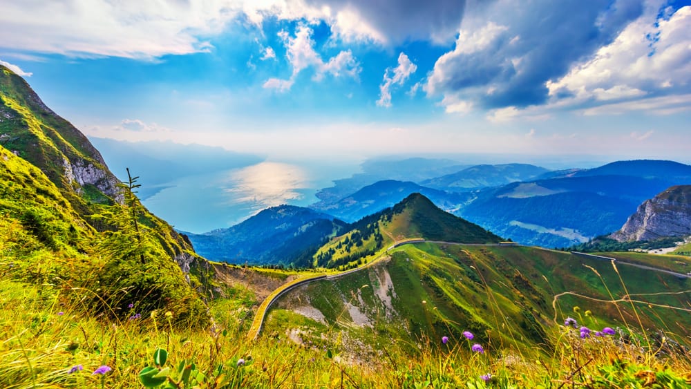 Photo of a sight you can see during your Switzerland road trip, Rochers de Naye