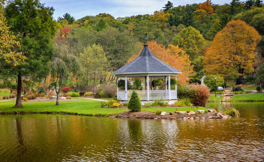 fall colors in blowing rock North Carolina