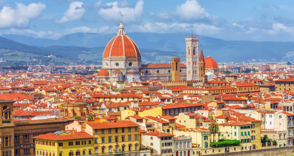 far away view of the piazza del duomo in Florence