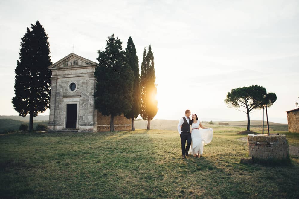 Photo of newlyweds in Tuscany, like you, on your Tuscany honeymoon!