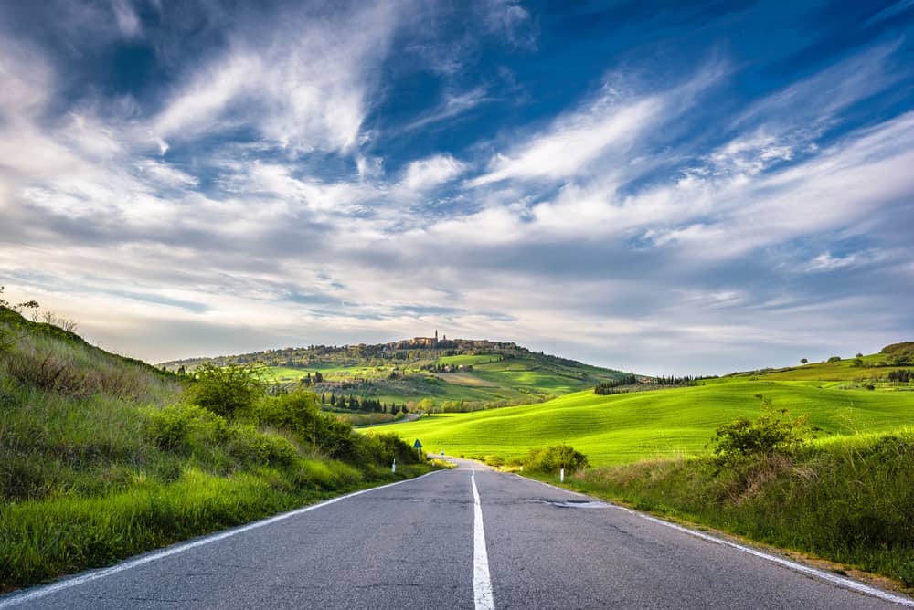 Photo of the road to Pienza.