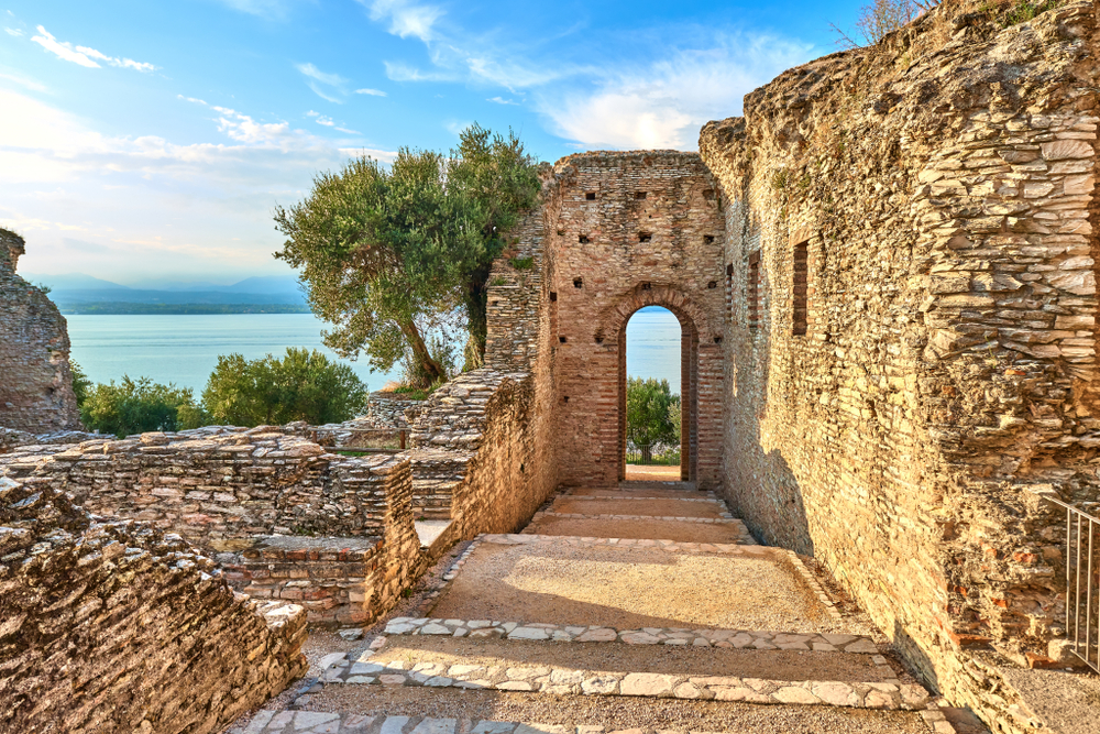 Italy ruins with small doorway
