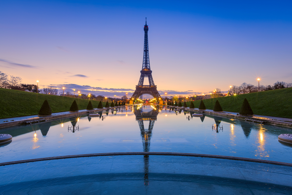 16 Unique Things To Do In Paris At Night - Follow Me Away