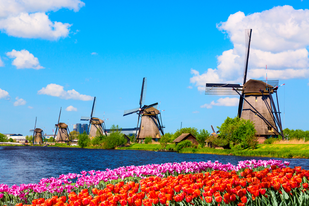 Day Trips From Amsterdam Kinderdijk Windmills