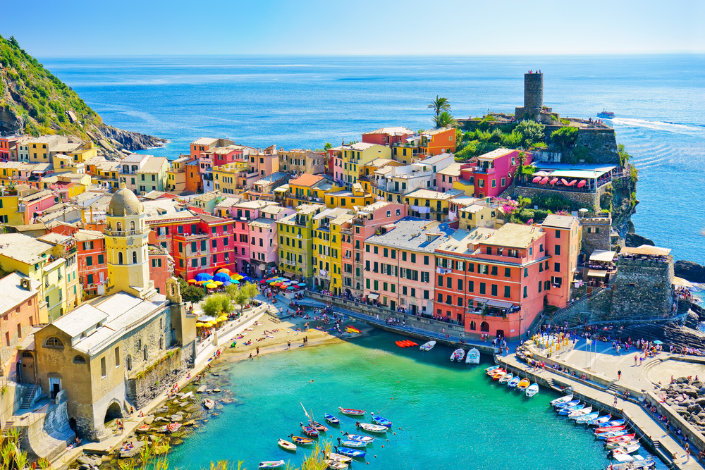 colorful buildings of Vernazza Cinque Terre