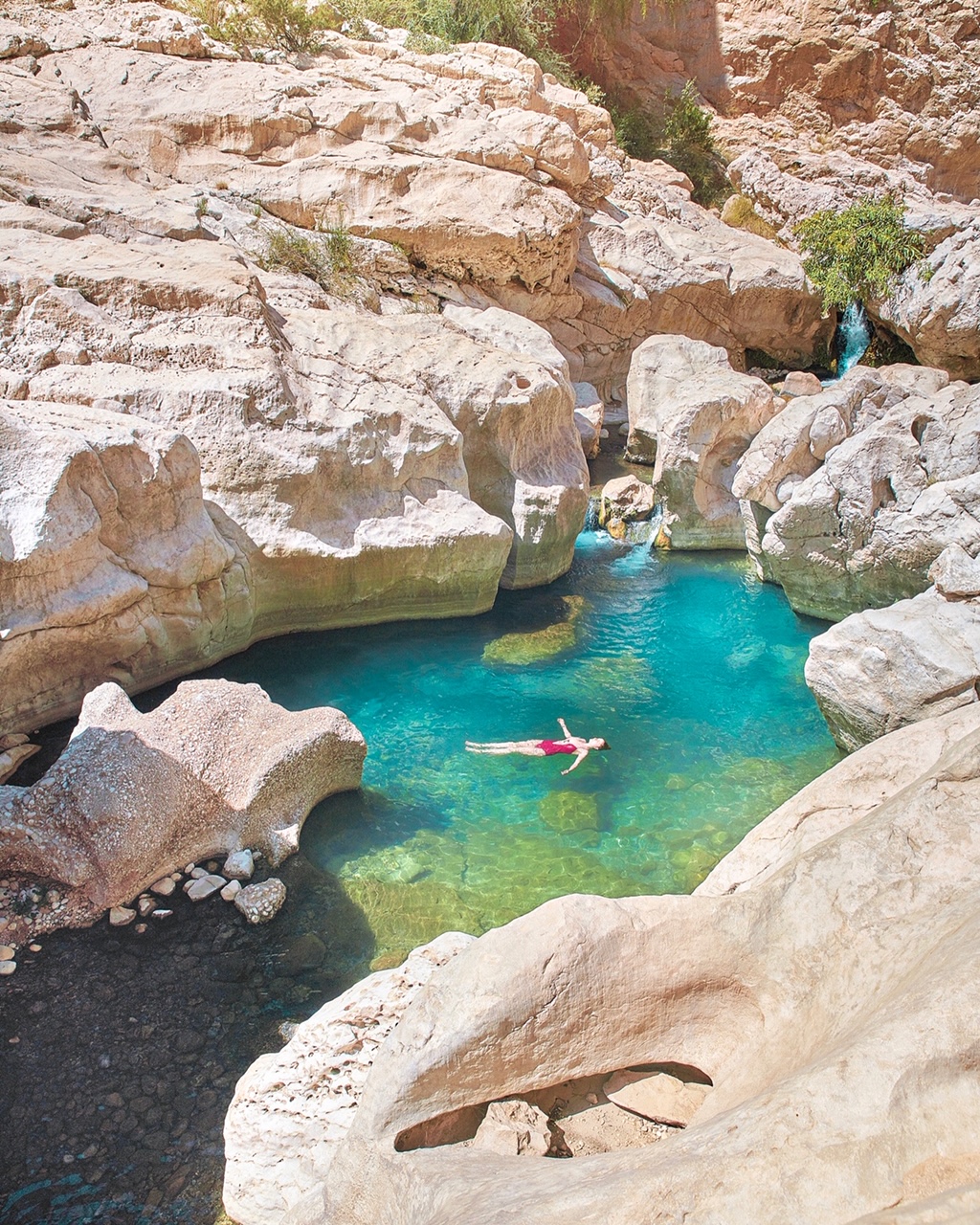 Swimming Wadi Bani Khalid, one of the prettiest wadis in Oman