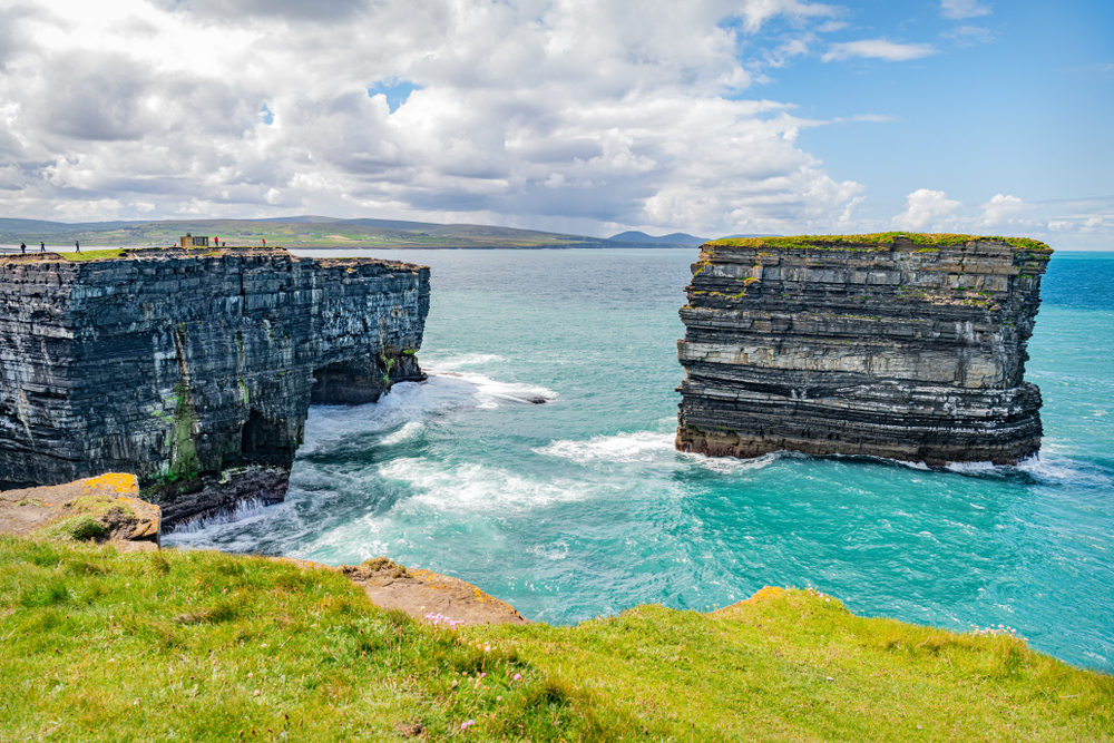 Downpatrick Head -- an amazing cliffside view point with bright blue waters and striking rock layers 