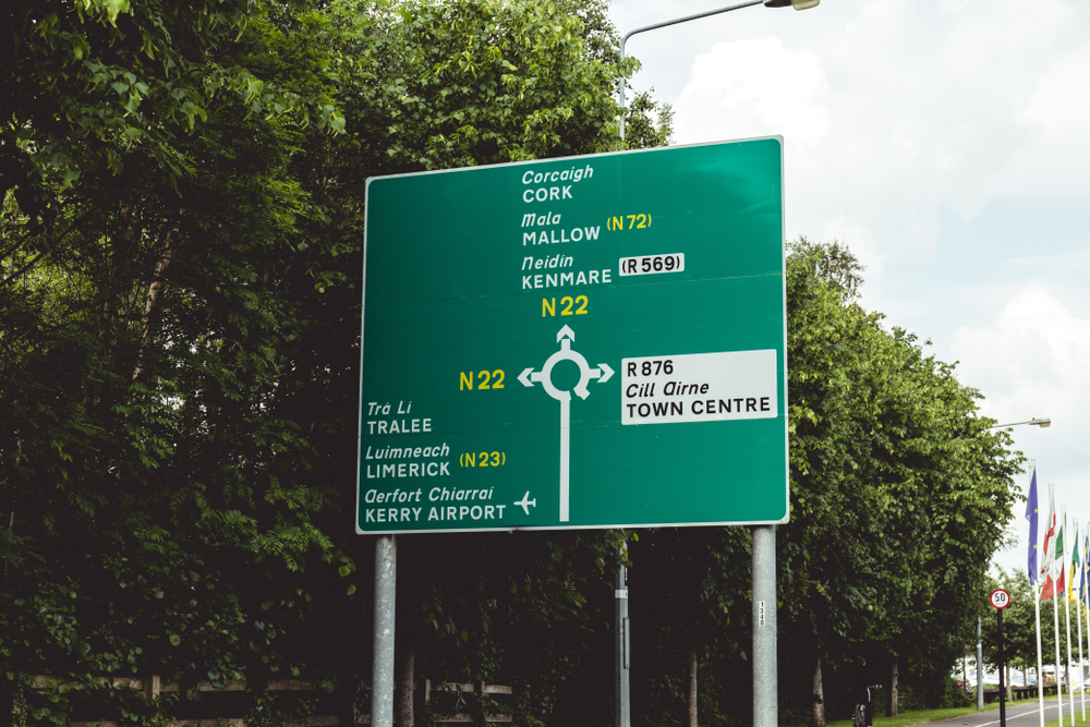 A sign for a roundabout, one of the more difficult parts of Driving in Ireland.