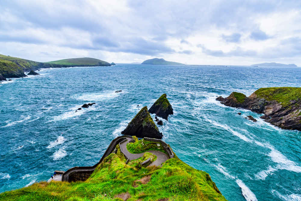 View of a lookout over the ocean on the Slea Head Drive.