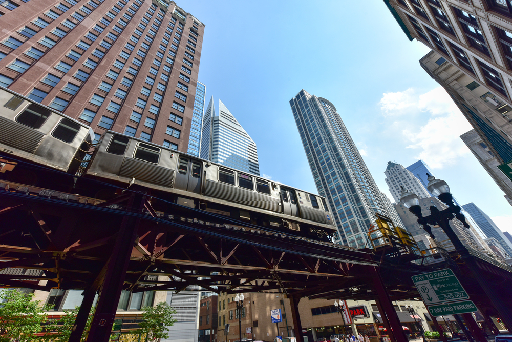 The"L" is a great way to get around on your 2 days in Chicago 