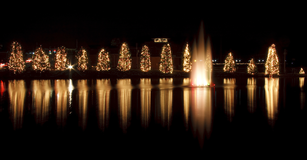 McAdenville Christmas tree lights Around the lake.