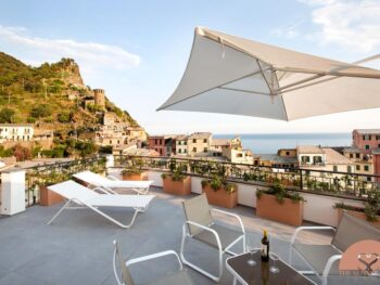 The views make The Sunset Suite one of the prettiest luxury hotels in Cinque Terre