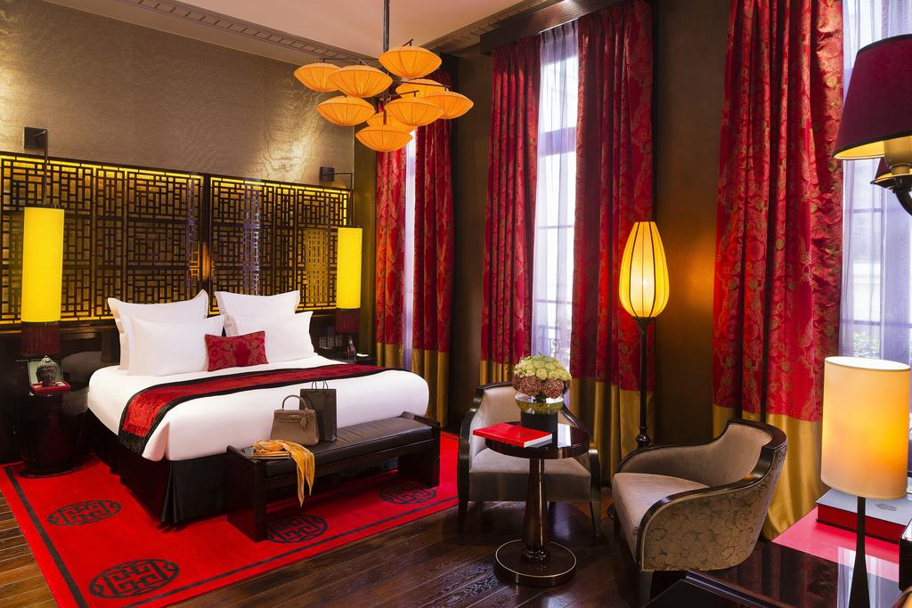 Photo of guest room at Buddha-Bar Hotel Paris.