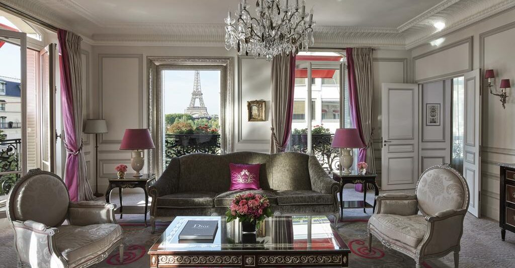 Photo of guest suite at Hôtel Plaza Athénée with a stunning view of the Eiffel Tower.