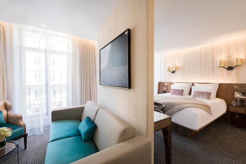 Photo of suite at Maison Albar Hotels Le Pont Neuf located in Paris. 