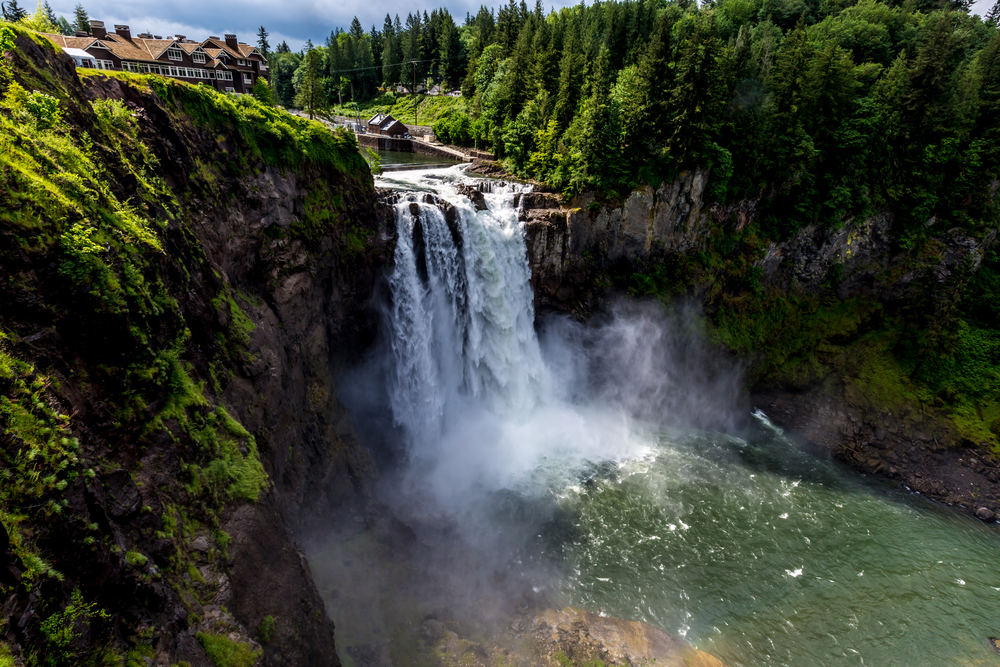 Seeing the Snoqualmie Falls is one of the best things to do in Washington State