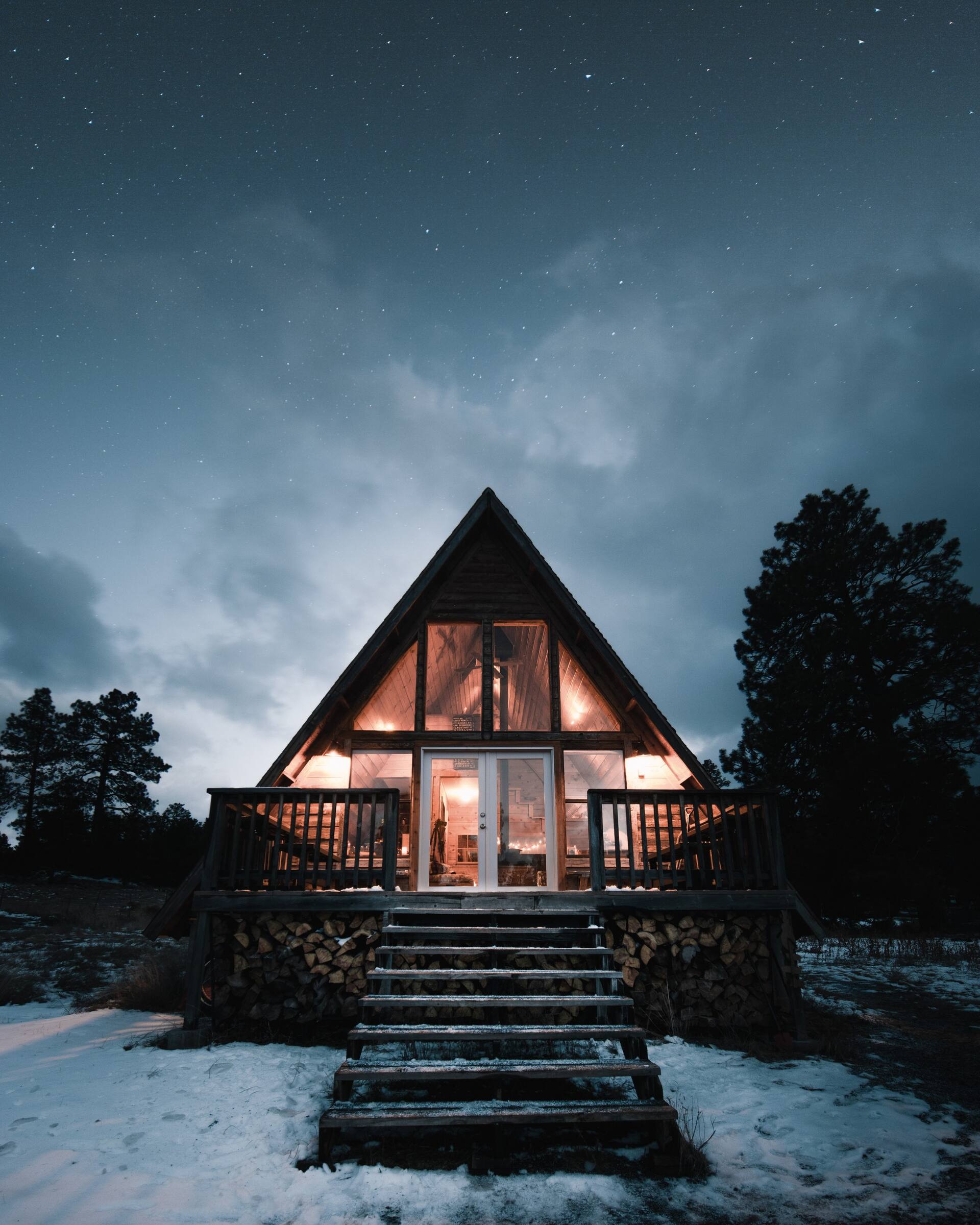 Flagstaff A-frame mountain view cabin Airbnb in Arizona