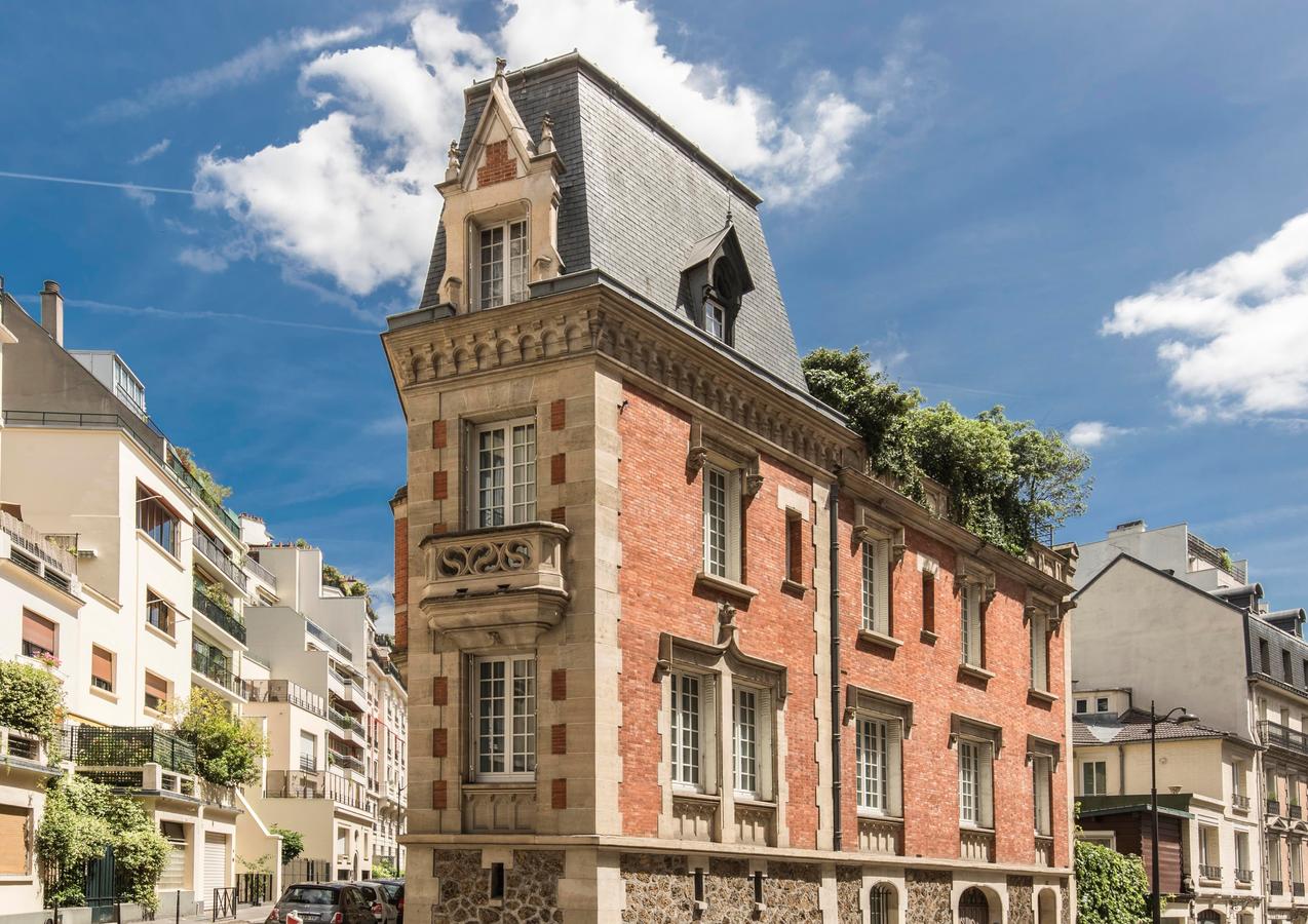 Intérieur de la boutique - Picture of Le Cabinet de Curiosites des  Batignolles, Paris - Tripadvisor